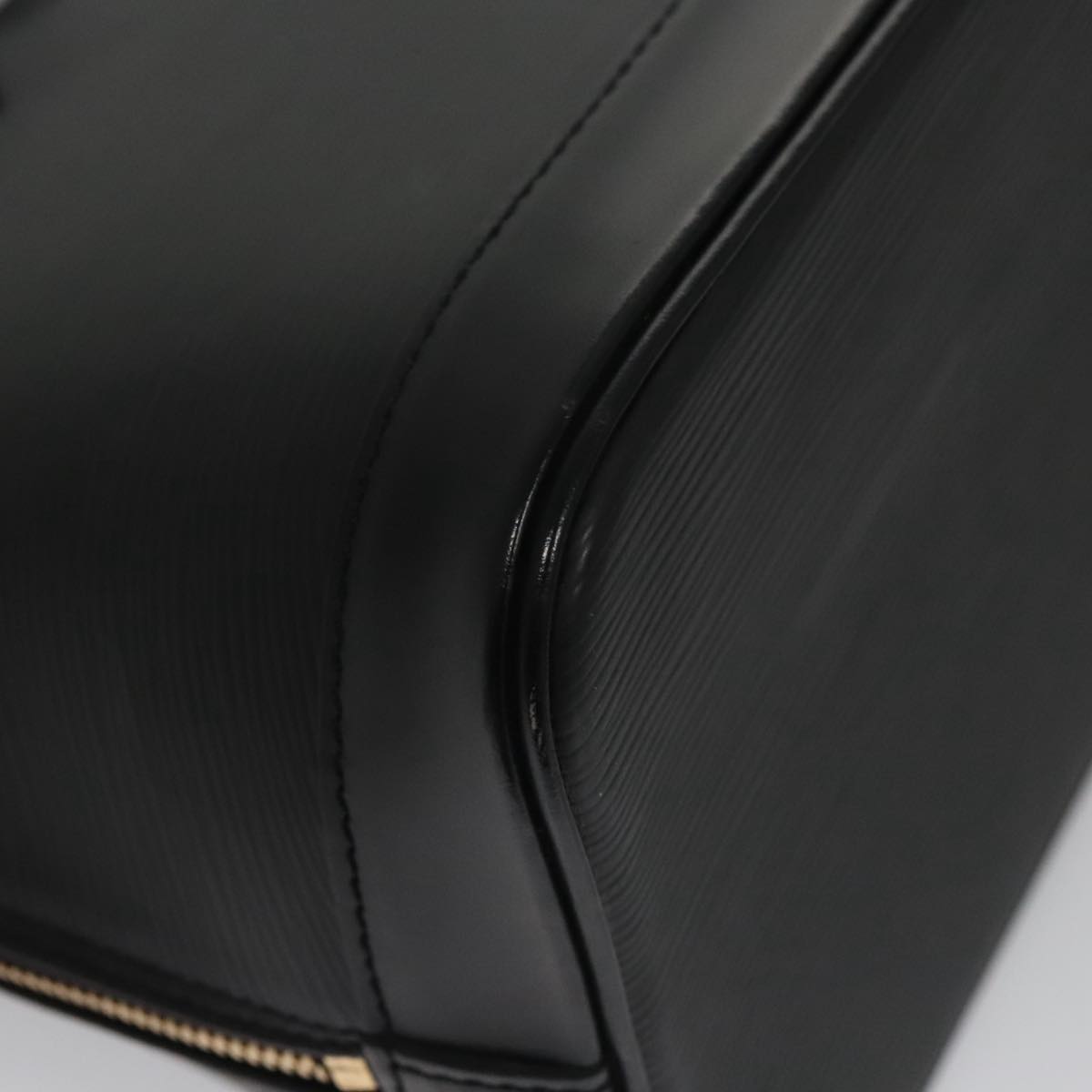 LOUIS VUITTON Epi Alma Hand Bag Black M52142 LV PP064