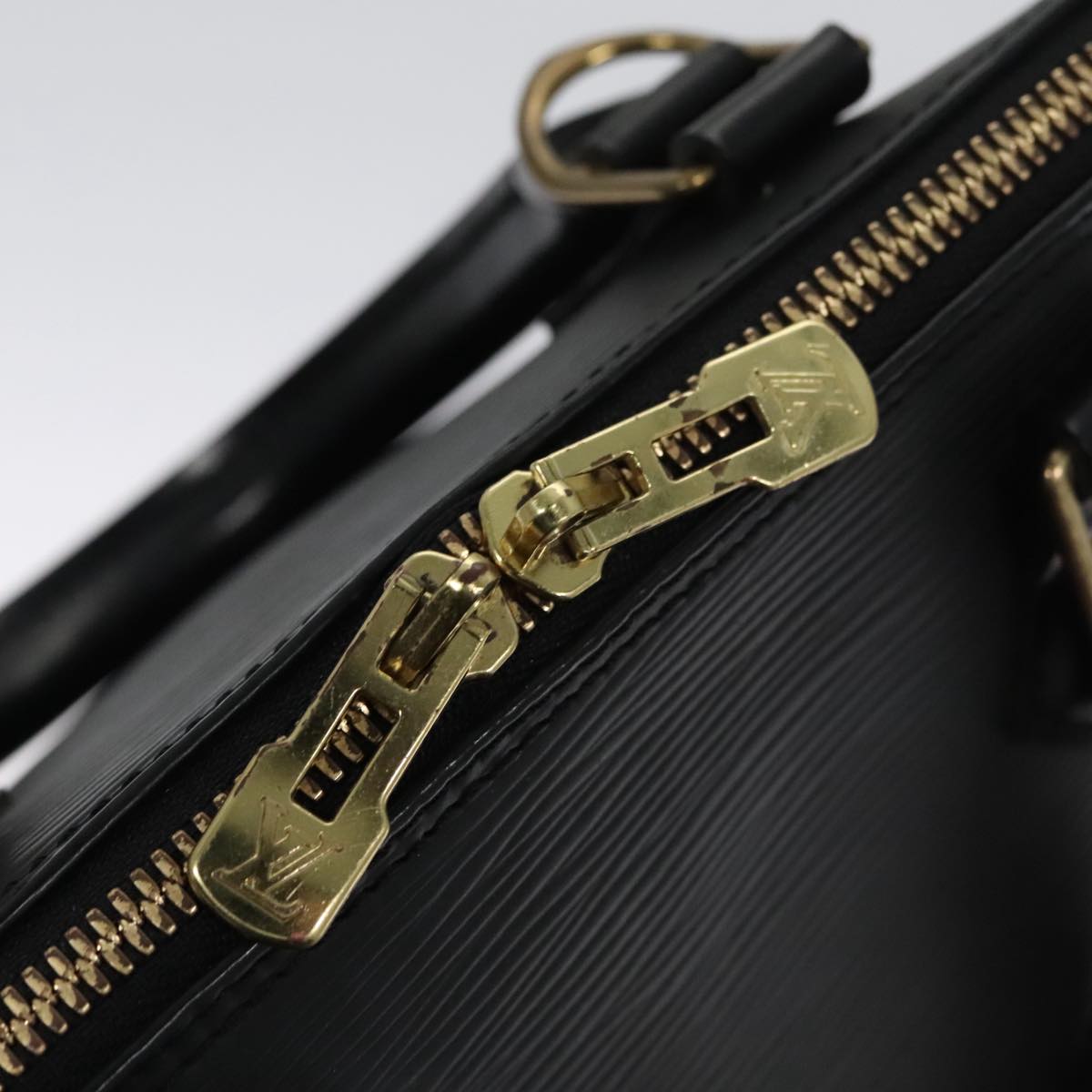 LOUIS VUITTON Epi Alma Hand Bag Black M52142 LV PP064