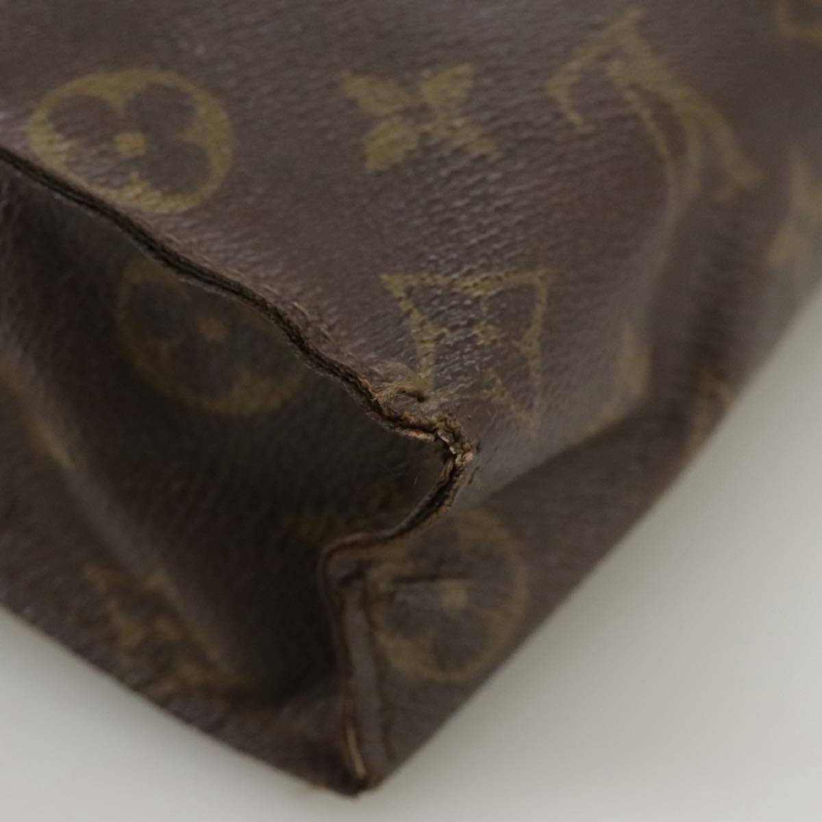 LOUIS VUITTON Monogram Poche Toilette 26 Pouch Vintage M47542 LV PP079