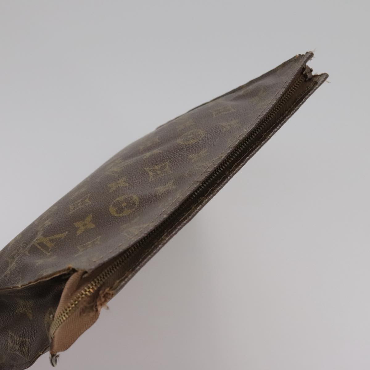 LOUIS VUITTON Monogram Poche Toilette 26 Pouch Vintage M47542 LV PP079