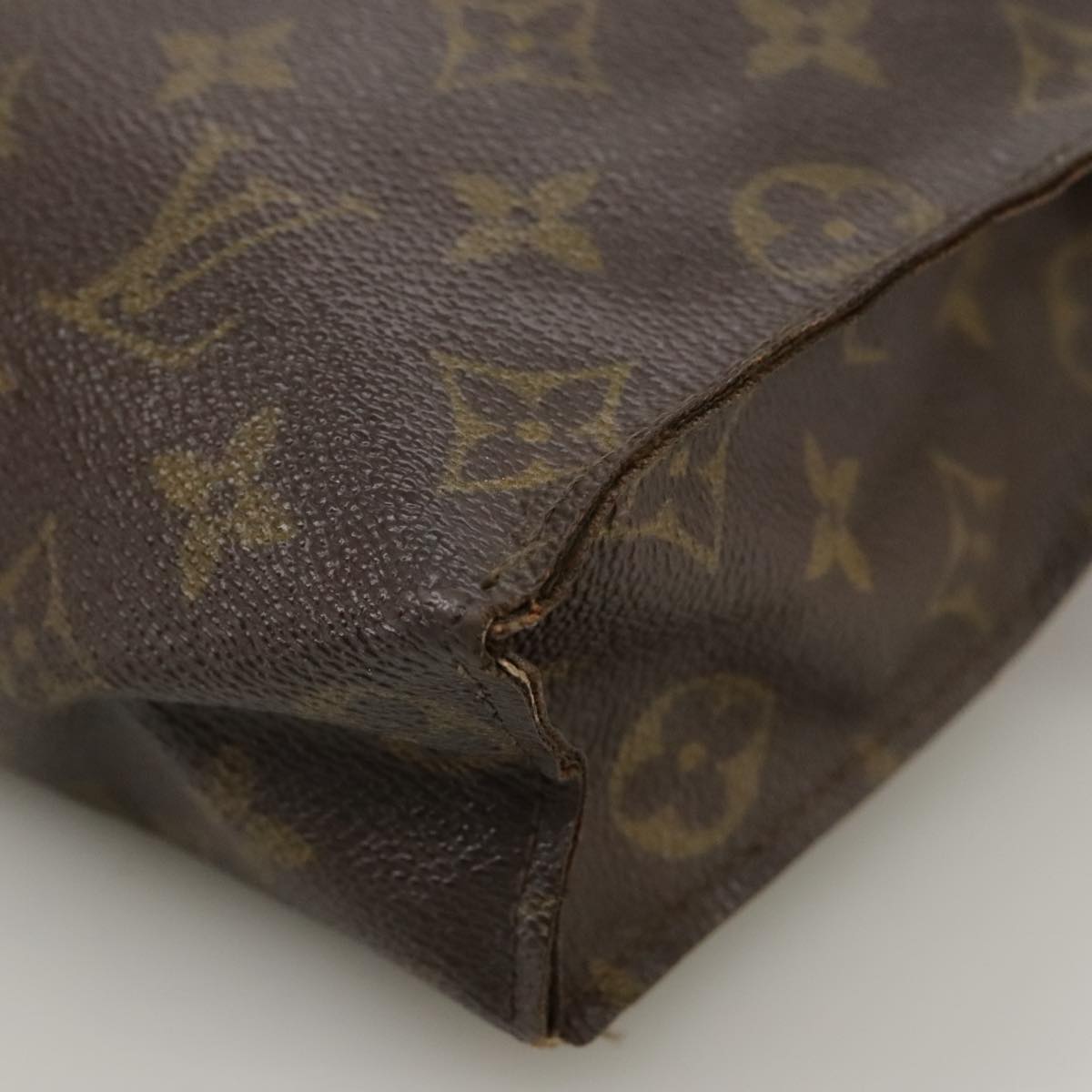 LOUIS VUITTON Monogram Poche Toilette 26 Pouch Vintage M47542 LV PP079