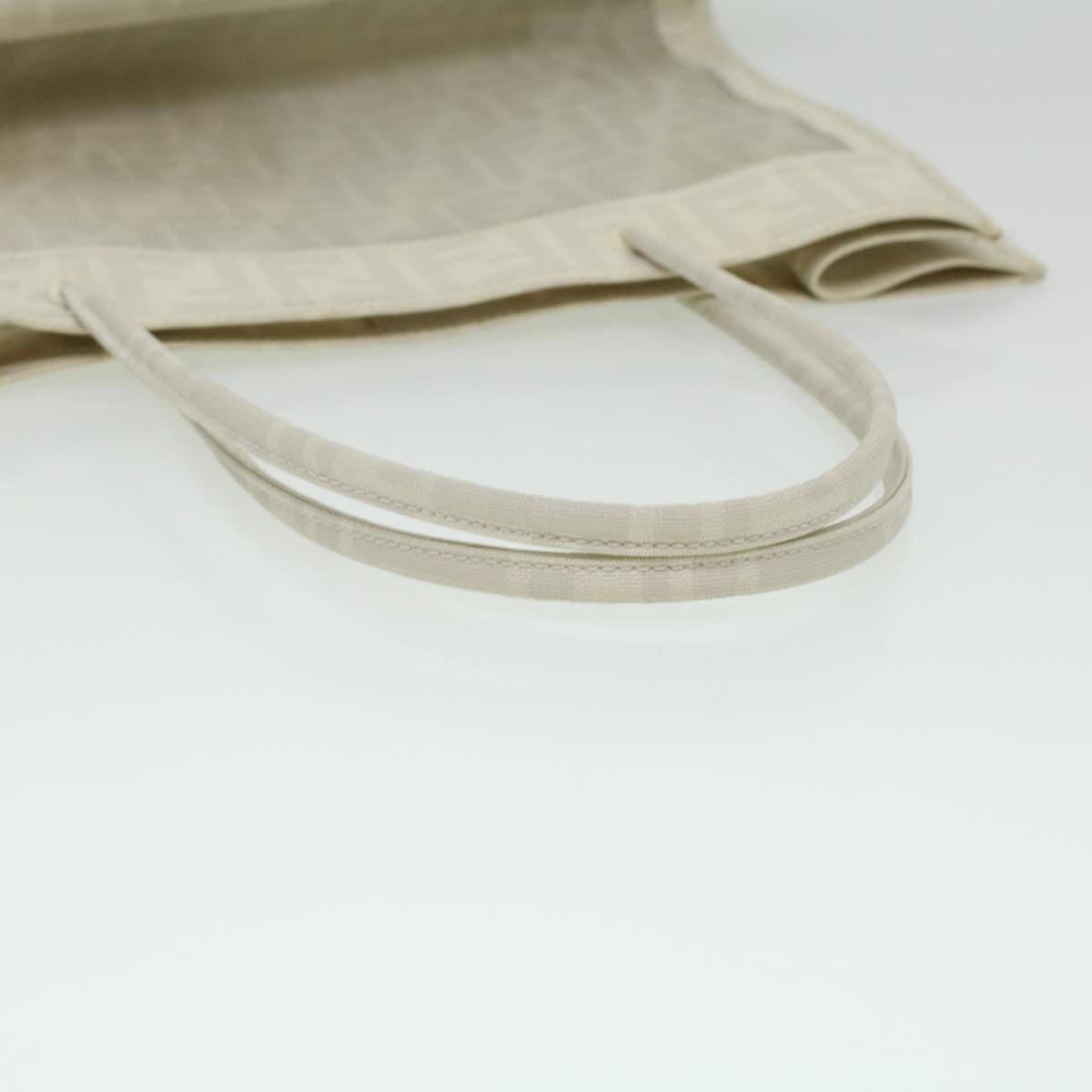 FENDI Zucca Canvas Tote Bag White rd4162