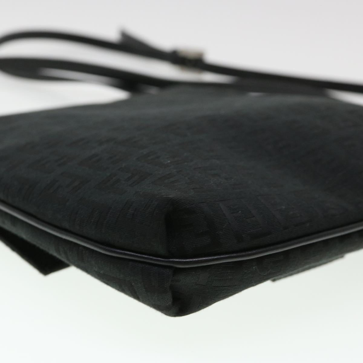 FENDI Zucchino Canvas Shoulder Bag Black 2288-8BT075-JQ5-088 rd4687