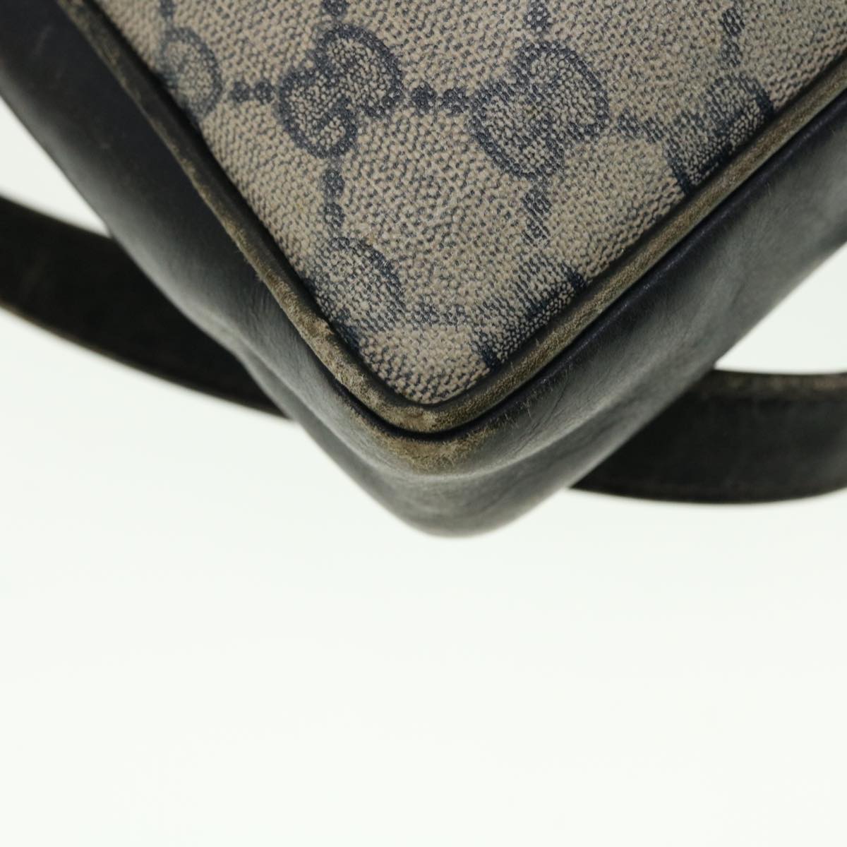 GUCCI GG Canvas Sherry Line Shoulder Bag PVC Leather Gray Red Navy rd4916