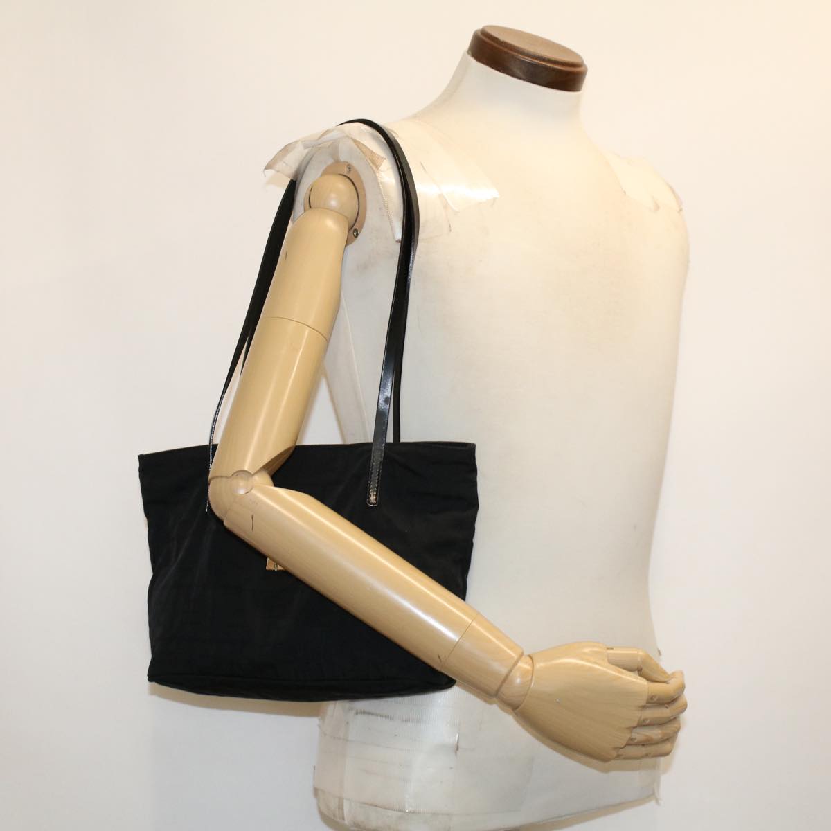 FENDI Zucchino Canvas Shoulder Bag Black rd5155