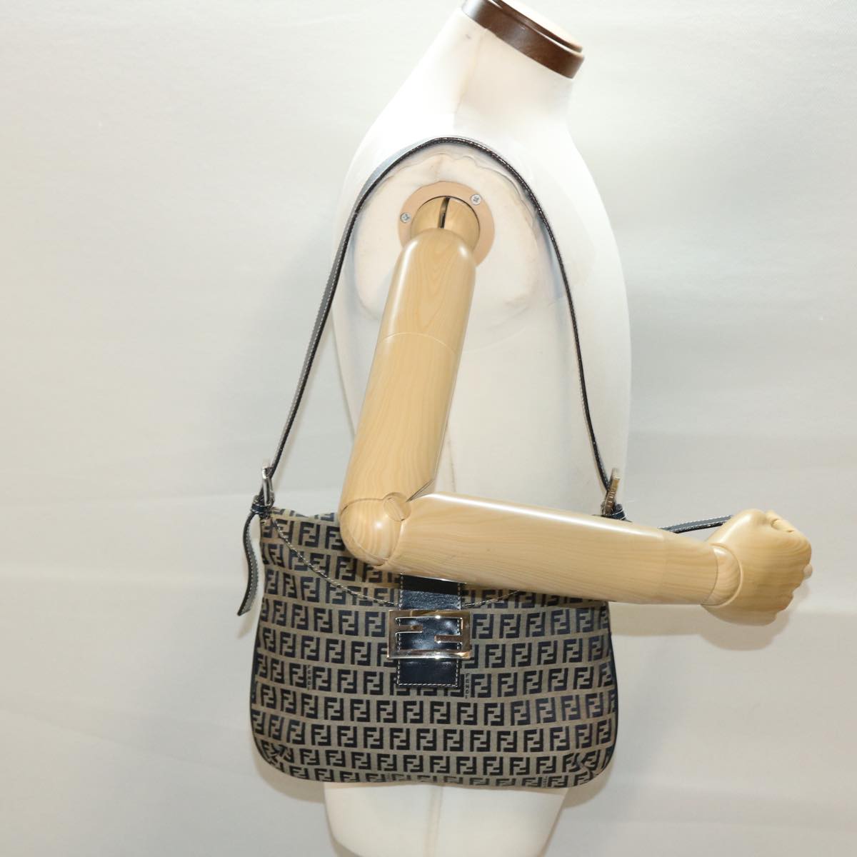 FENDI Zucchino Canvas Mamma Baguette Shoulder Bag Navy 83164900012 rd5160