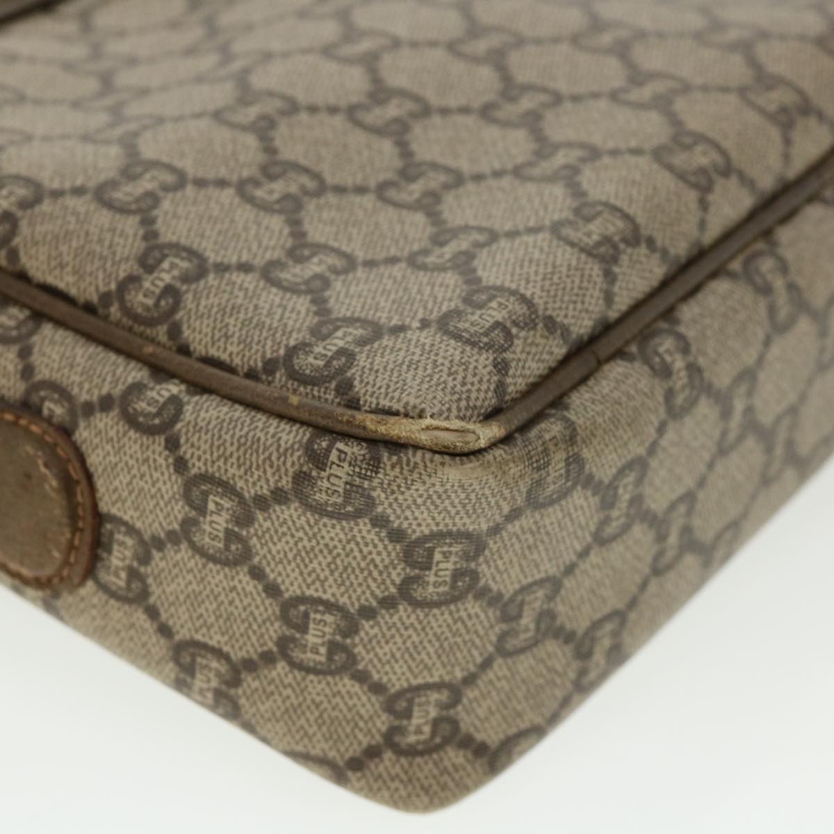 GUCCI GG Plus Canvas Shoulder Bag PVC Leather Beige ro556