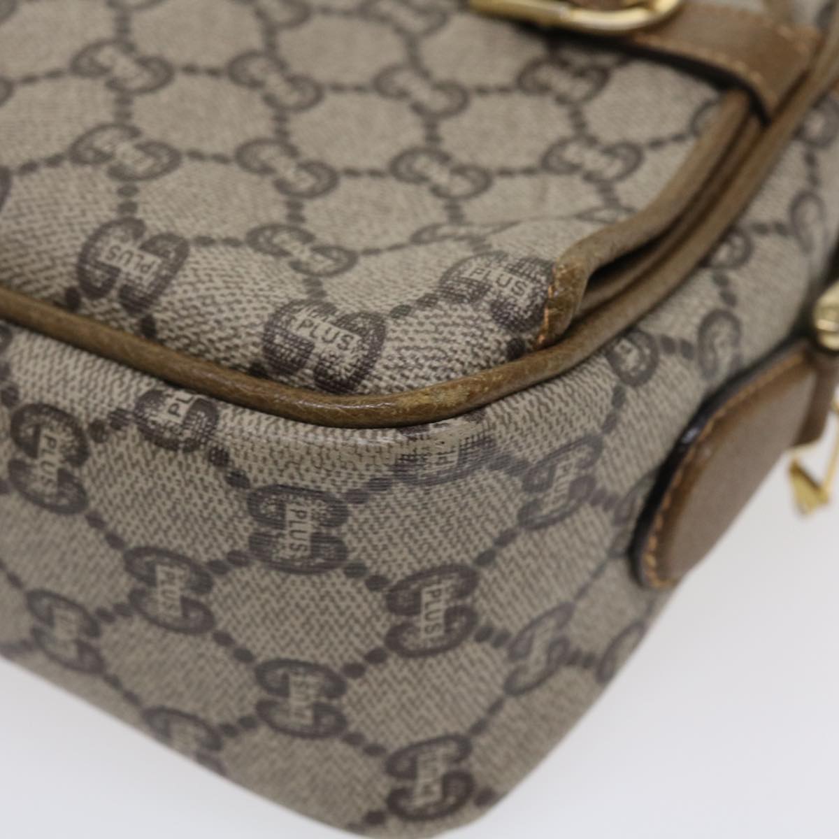 GUCCI GG Plus Canvas Shoulder Bag PVC Leather Beige ro789
