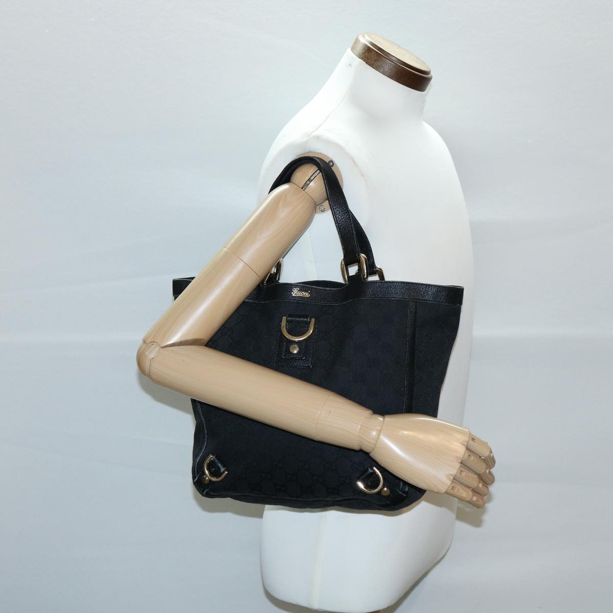 GUCCI GG Canvas Abbey Hand Bag Black tb089