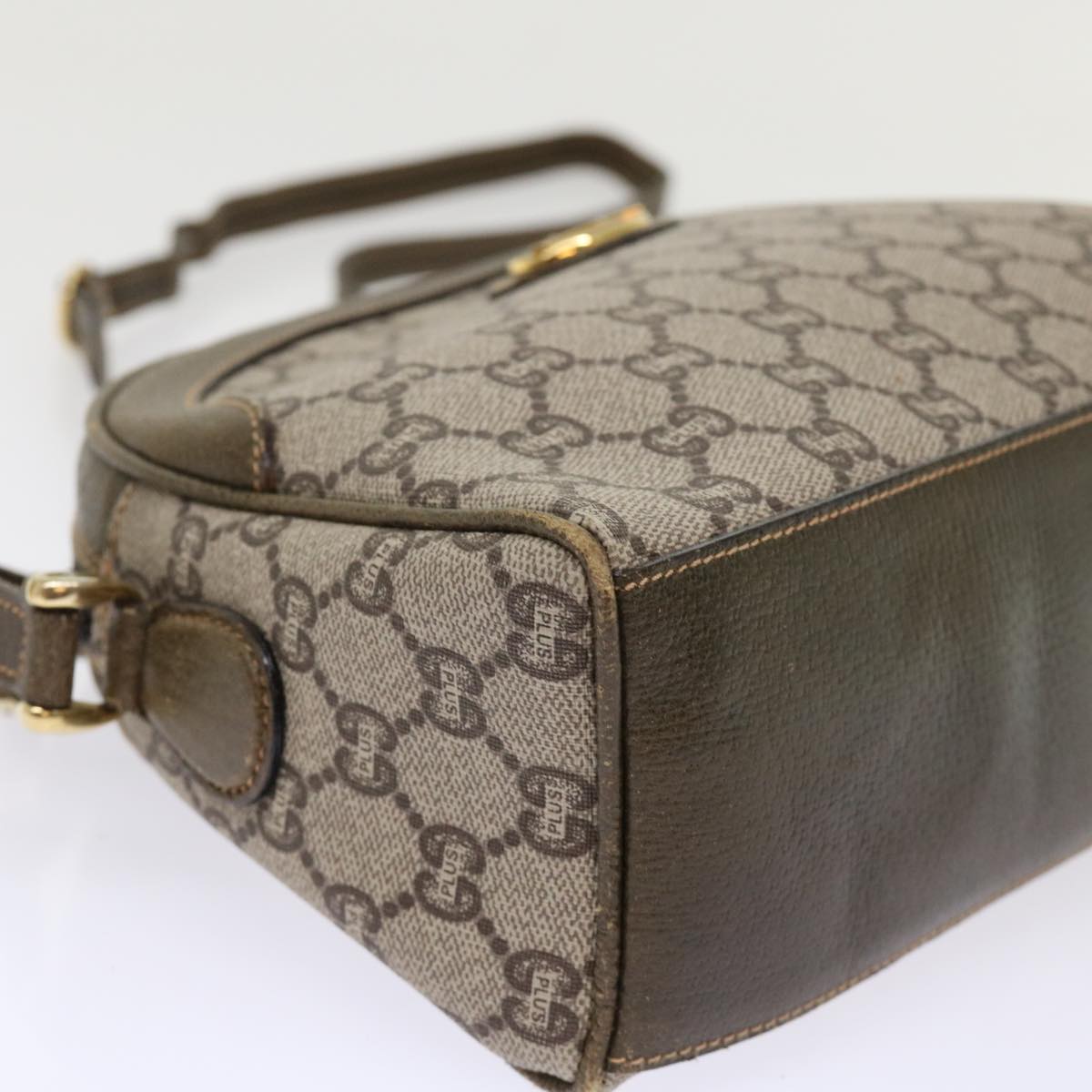 GUCCI GG Plus Canvas Shoulder Bag PVC Leather Beige th3769