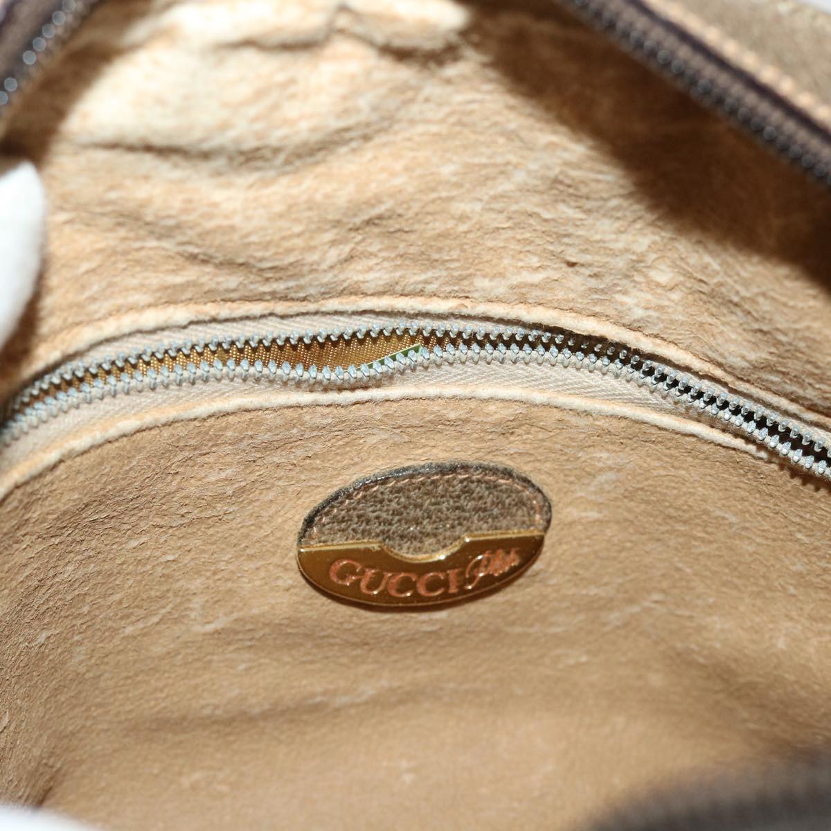 GUCCI GG Plus Canvas Shoulder Bag PVC Leather Beige th3769