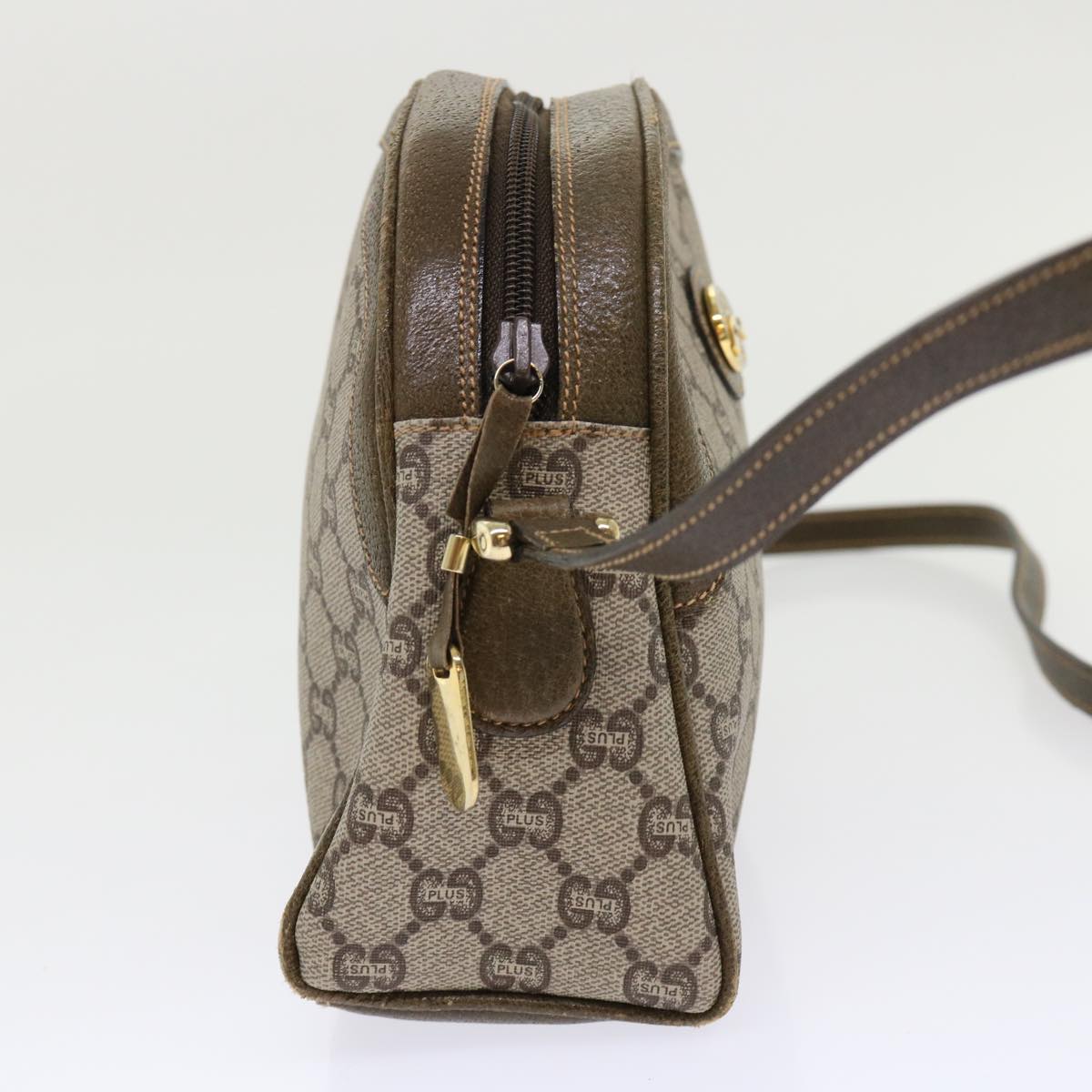 GUCCI GG Plus Canvas Shoulder Bag PVC Leather Beige th3769