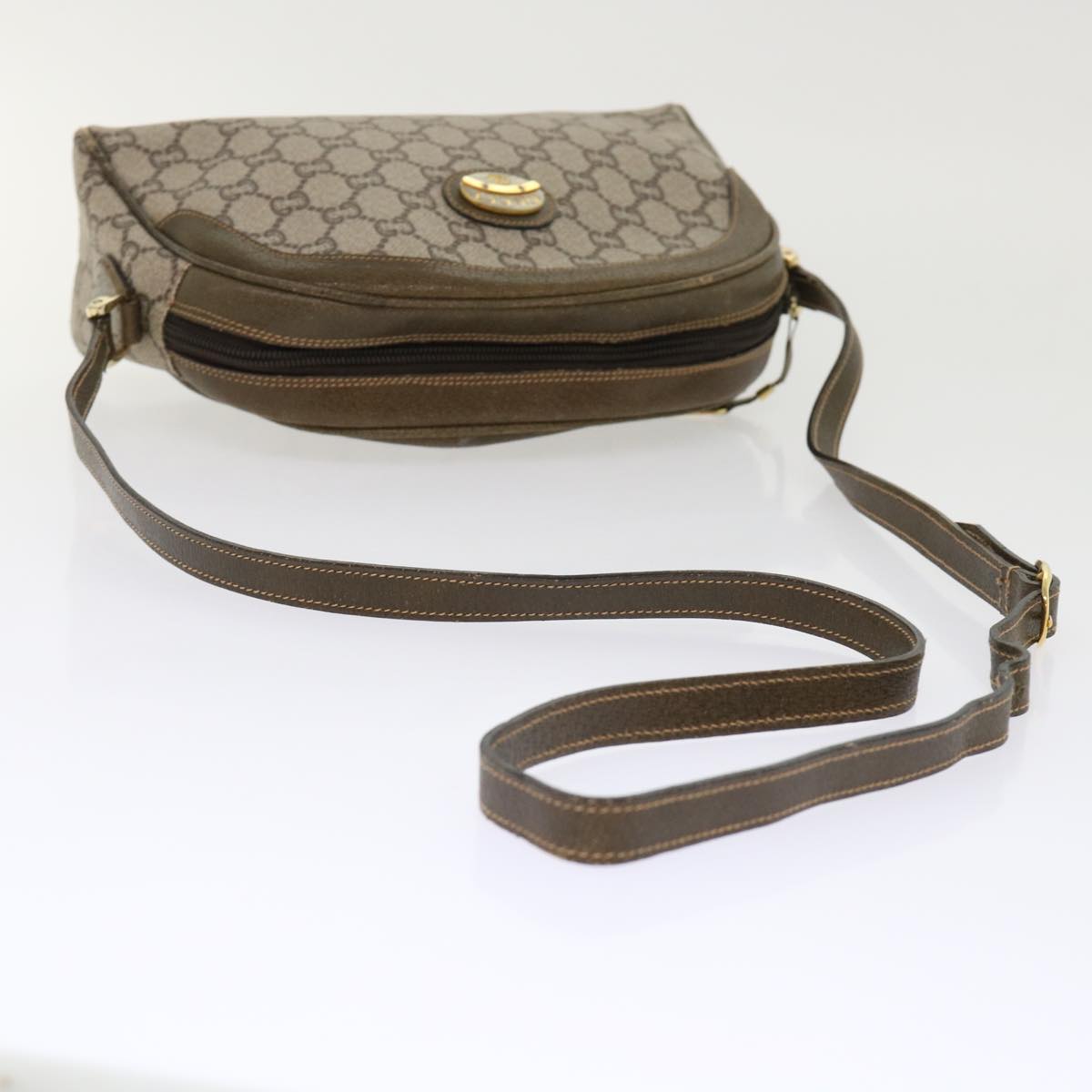 GUCCI GG Plus Canvas Shoulder Bag PVC Leather Beige th3769