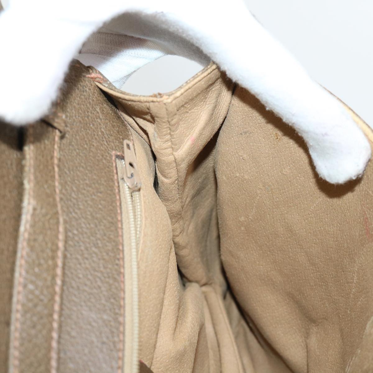 GUCCI GG Canvas Shoulder Bag PVC Leather Beige 904•02•025 th3857