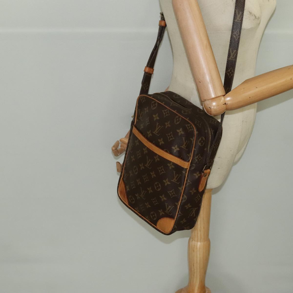 LOUIS VUITTON Monogram Danube GM Shoulder Bag M45262 LV th5513