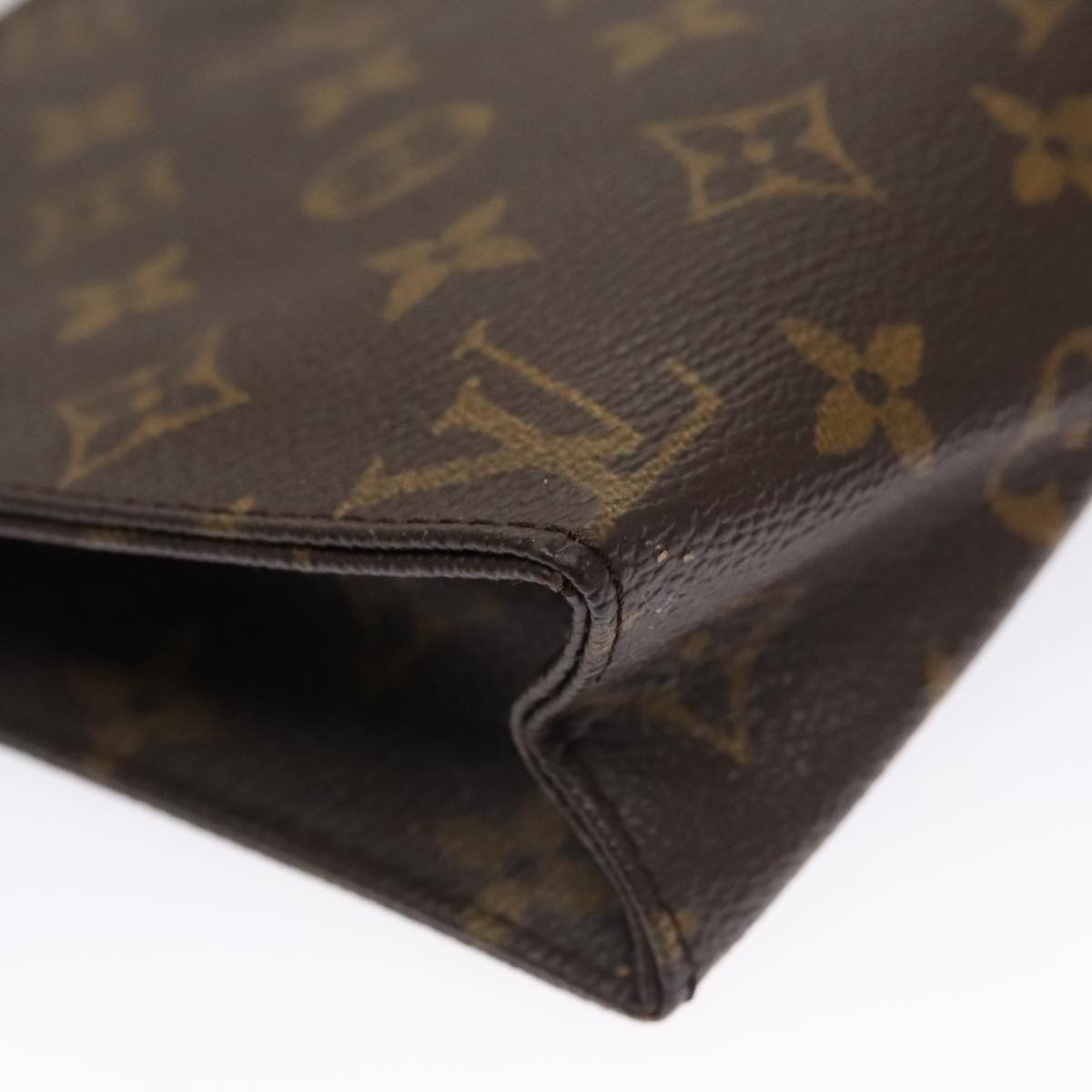 LOUIS VUITTON Monogram Poche Toilette 19 Pouch M47544 LV th5540