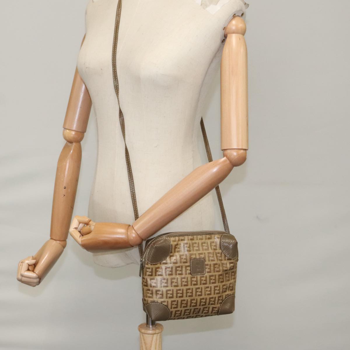 FENDI Zucchino Canvas Shoulder Bag Beige th5552