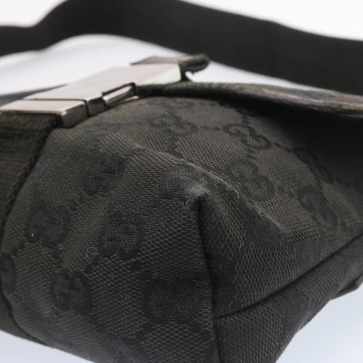 GUCCI GG Canvas Waist Bag Pouch Black am1341s