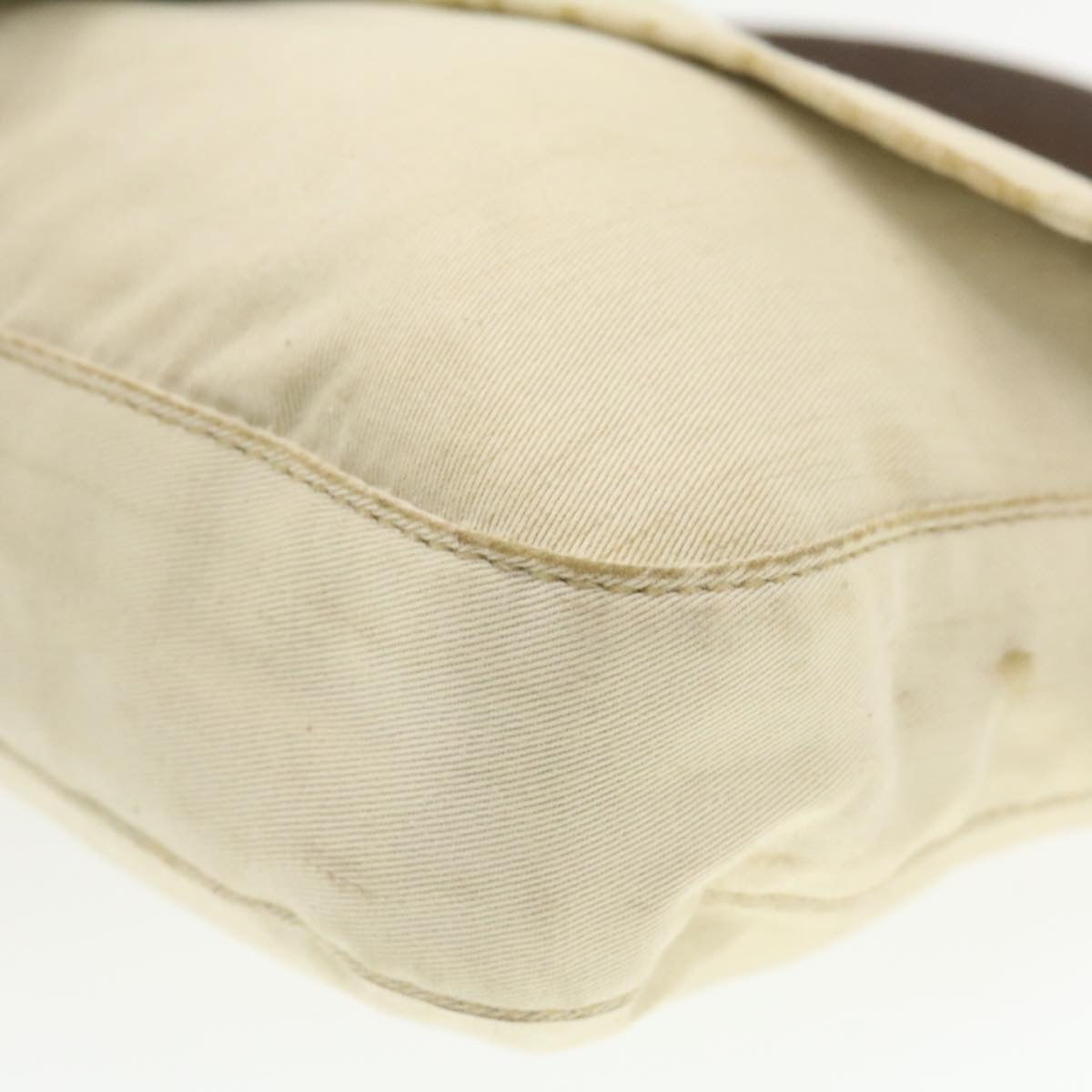 FENDI Mamma Baguette Shoulder Bag White Brown rd1281