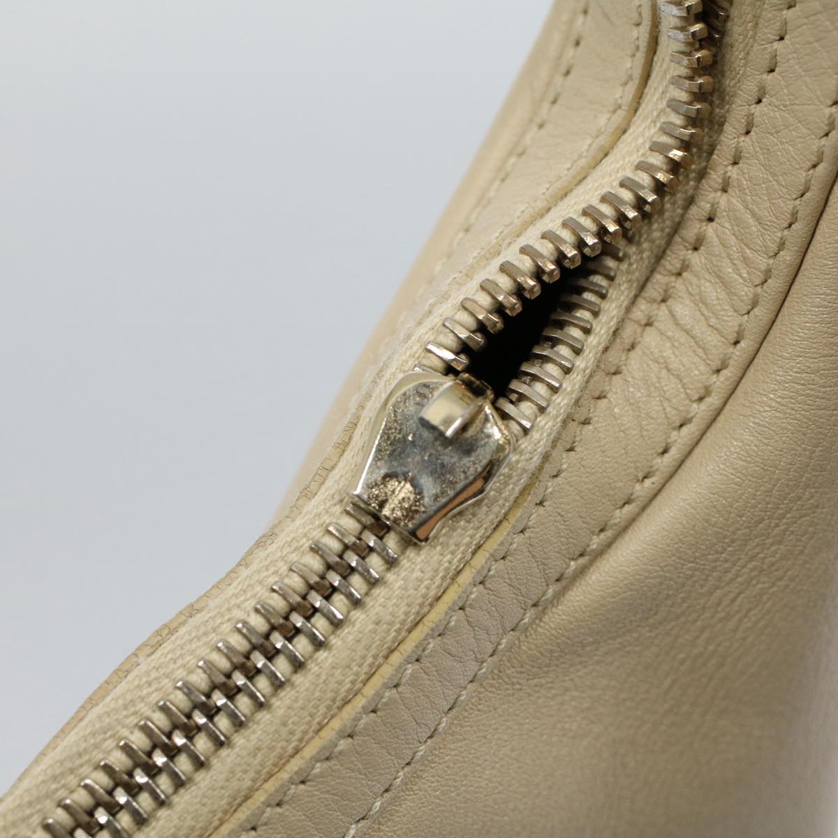 GUCCI Shoulder Bag Leather Beige ti1223