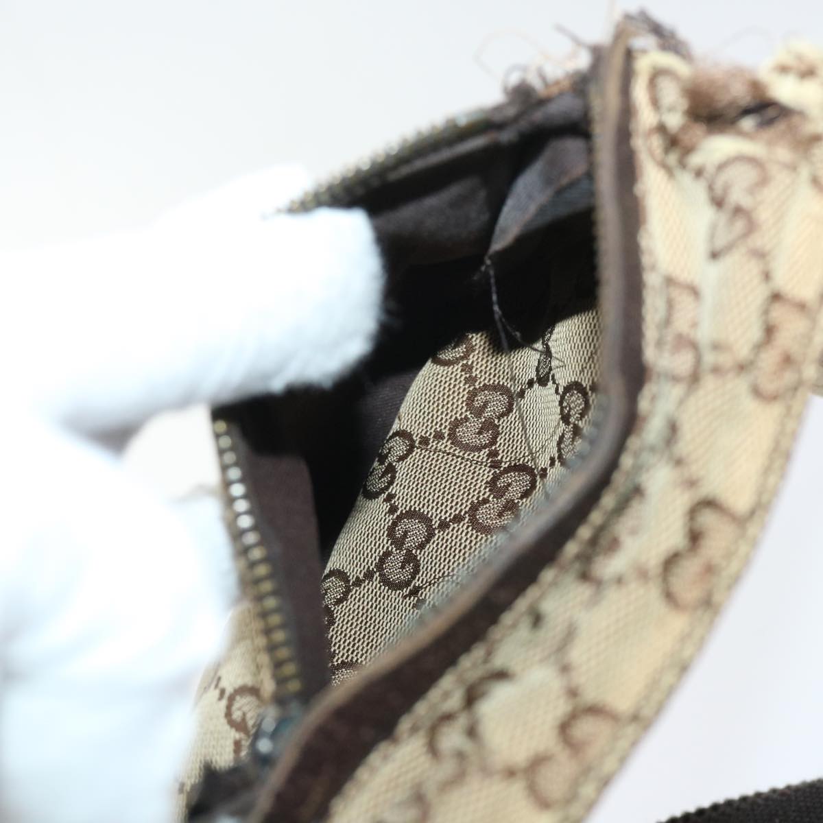 GUCCI GG Canvas Waist bag Beige 28566 ti1246