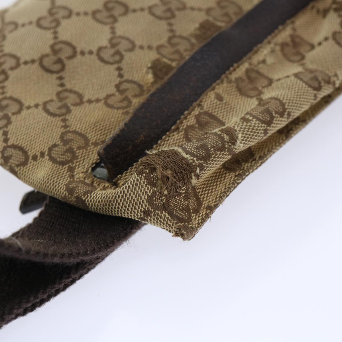 GUCCI GG Canvas Waist bag Beige 28566 ti1246
