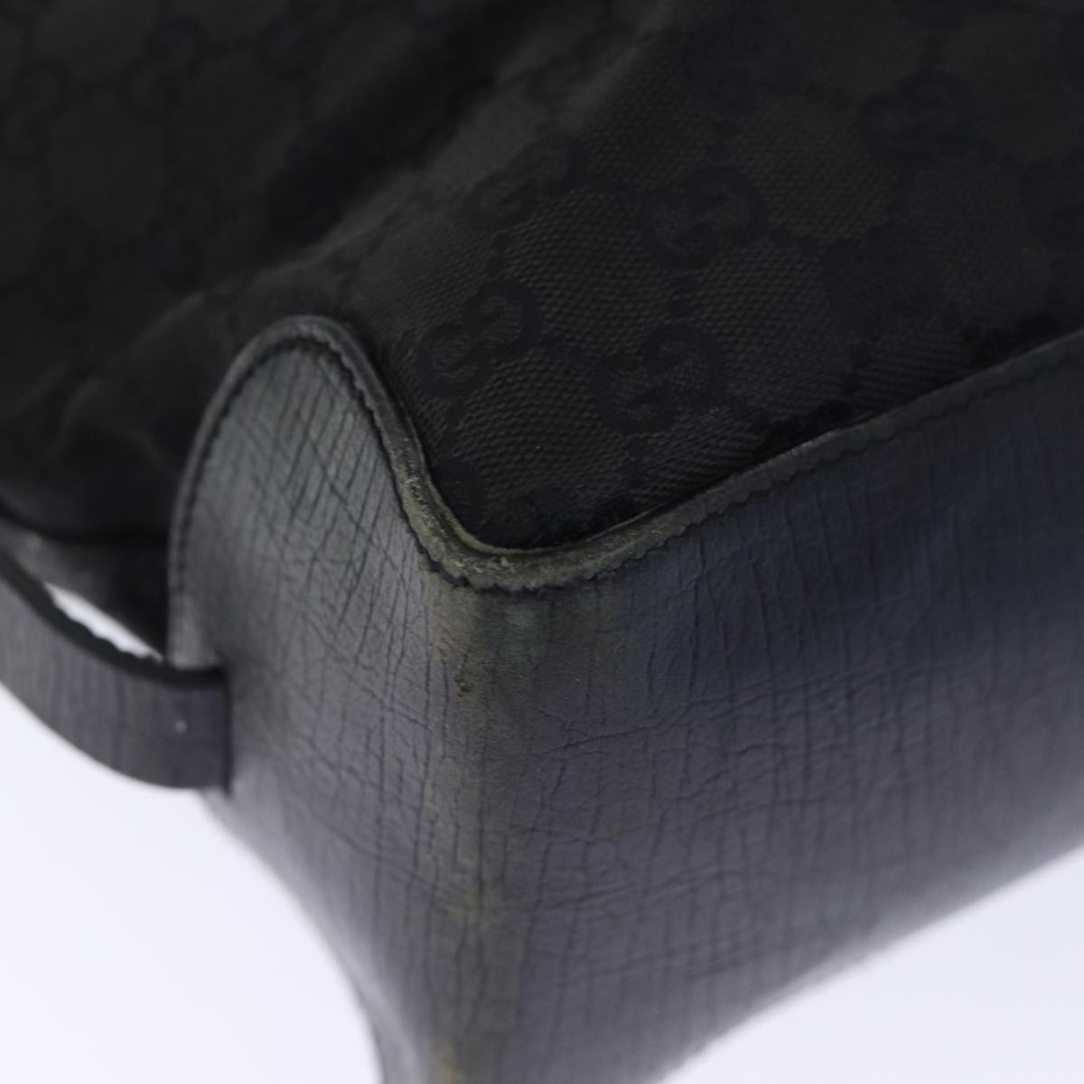 GUCCI GG Canvas Hand Bag Black ti1692