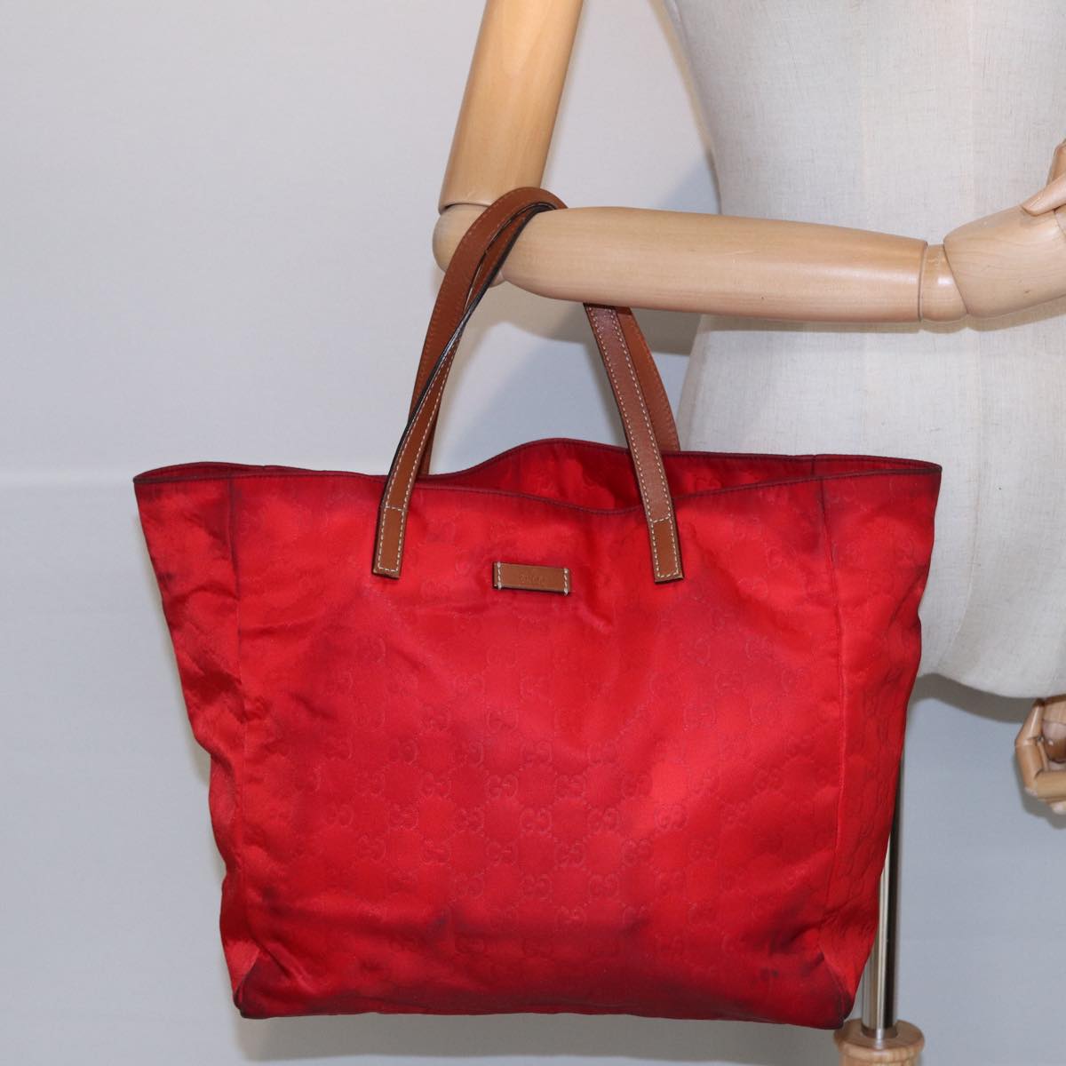 GUCCI GG Canvas Tote Bag Nylon Red ti1860