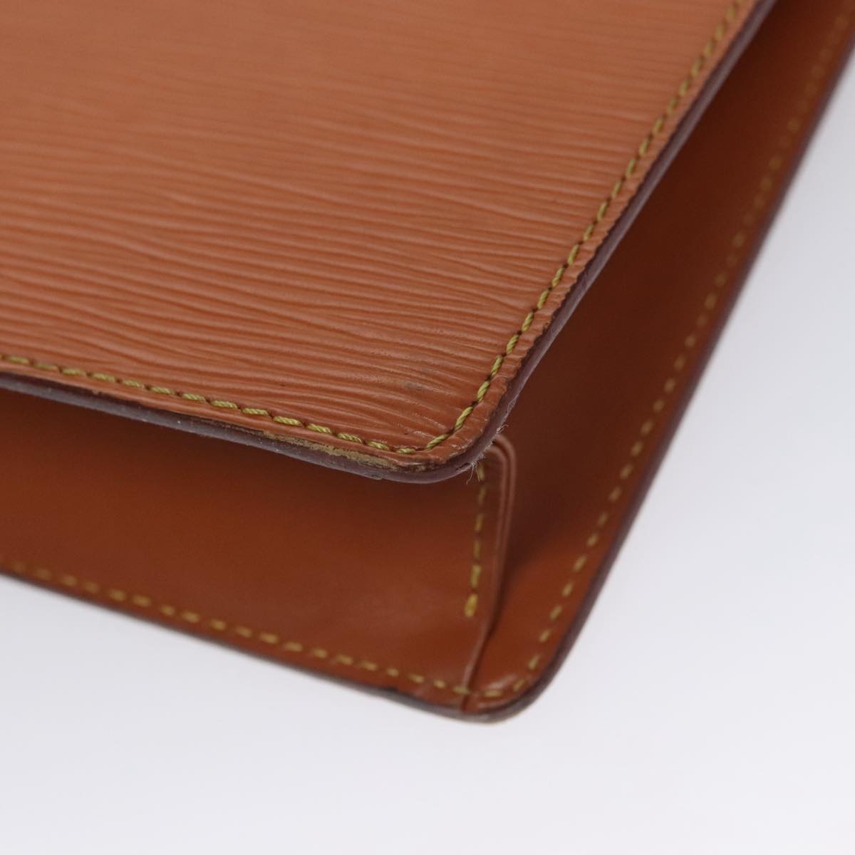 LOUIS VUITTON Epi Pochette Homme Clutch Bag Zipangu Gold M52528 LV ti2611