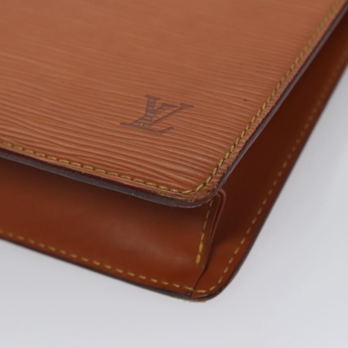 LOUIS VUITTON Epi Pochette Homme Clutch Bag Zipangu Gold M52528 LV ti2611