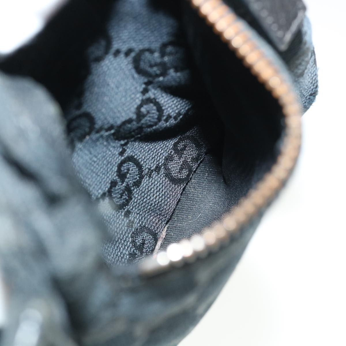 GUCCI GG Canvas Waist Bag Black ti718