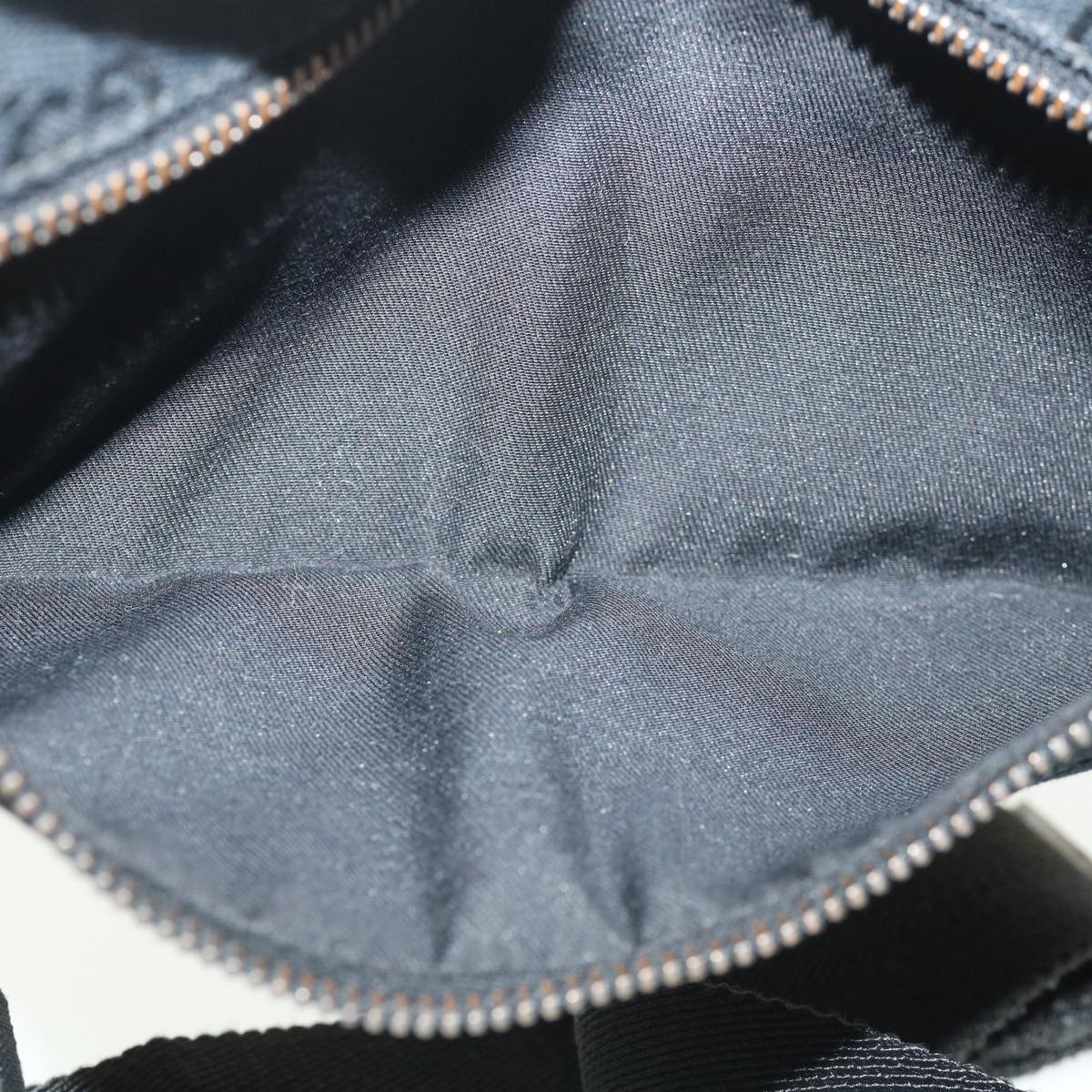 GUCCI GG Canvas Waist Bag Black ti718
