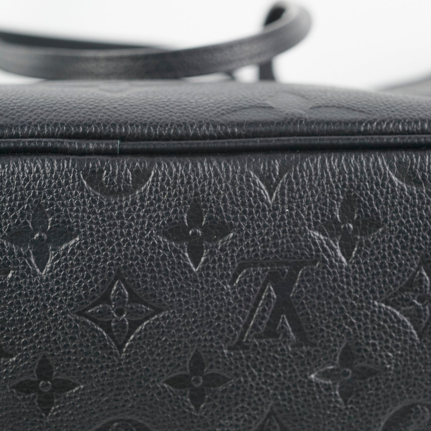 Louis Vuitton Neverfull Noir MM