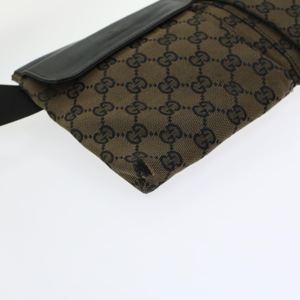 GUCCI GG Canvas Waist bag Brown 018•1621 200047 yb164