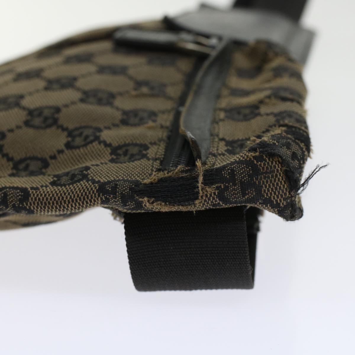 GUCCI GG Canvas Waist bag Brown 018•1621 200047 yb164