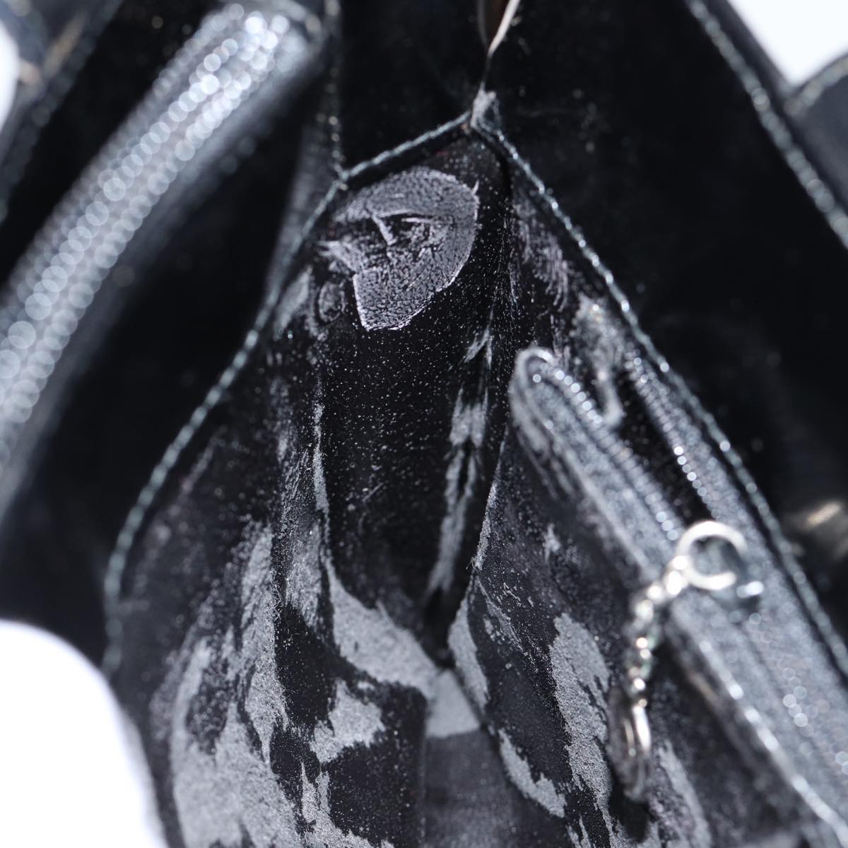 GUCCI Horsebit Shoulder Bag Enamel Black yk11952