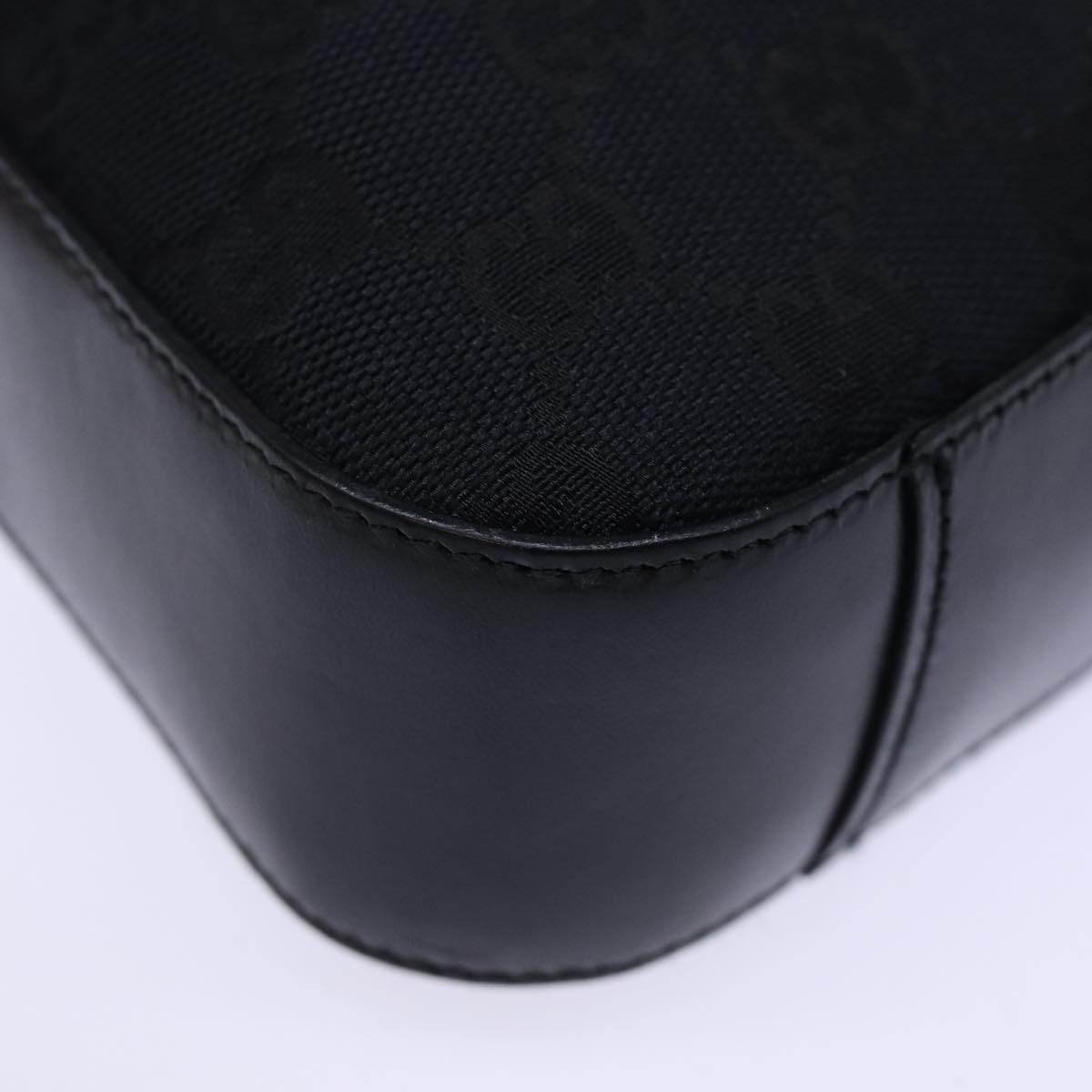 GUCCI GG Canvas Shoulder Bag Black 001 3812 yk12045