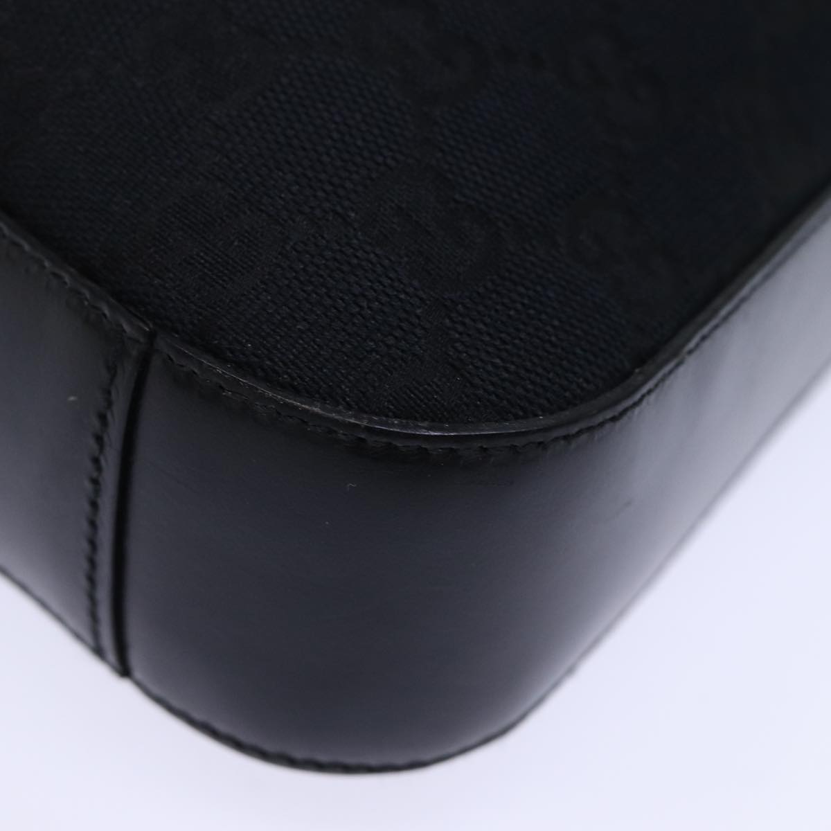 GUCCI GG Canvas Shoulder Bag Black 001 3812 yk12045