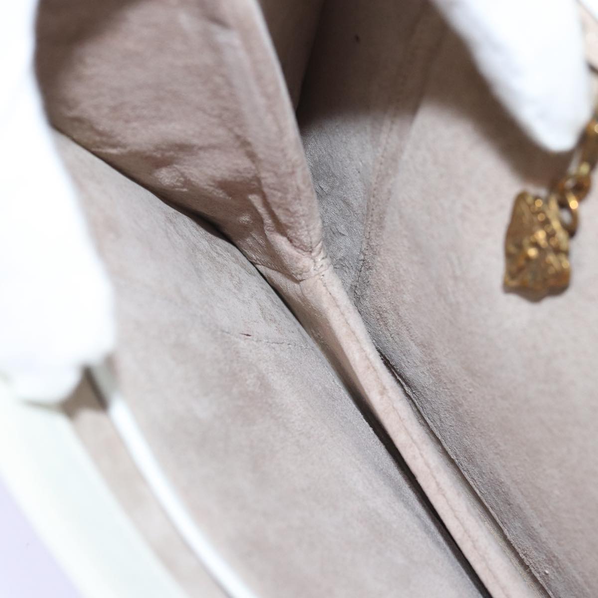 GUCCI Interlocking Shoulder Bag Leather White yk12575