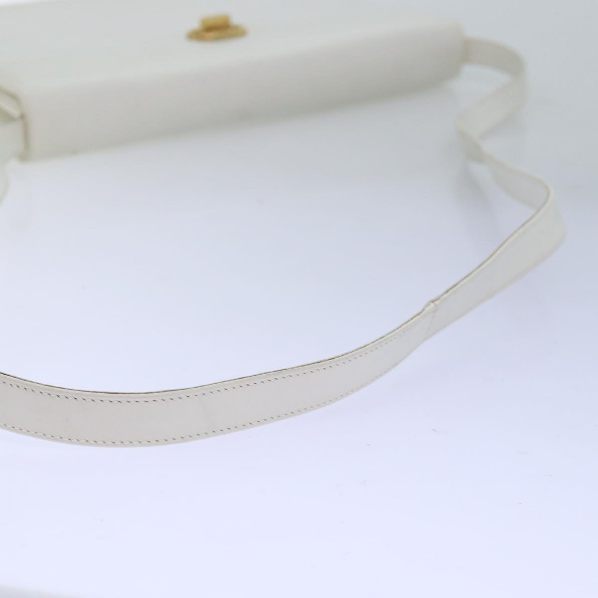 GUCCI Interlocking Shoulder Bag Leather White yk12575