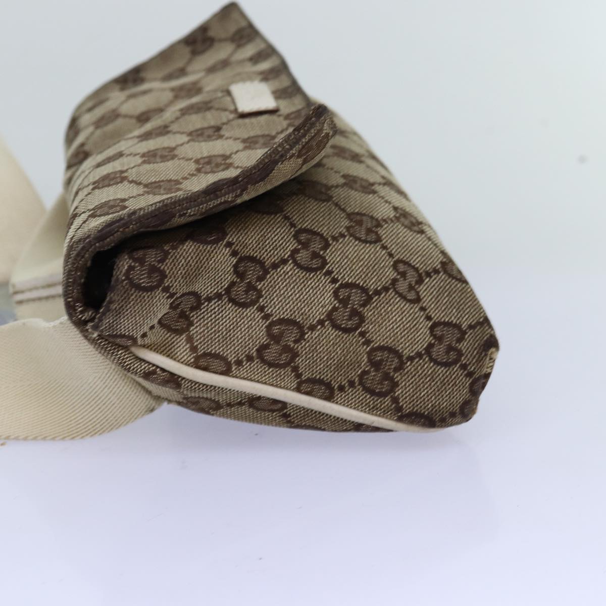 GUCCI GG Canvas Body Bag Beige 146304 yk12616
