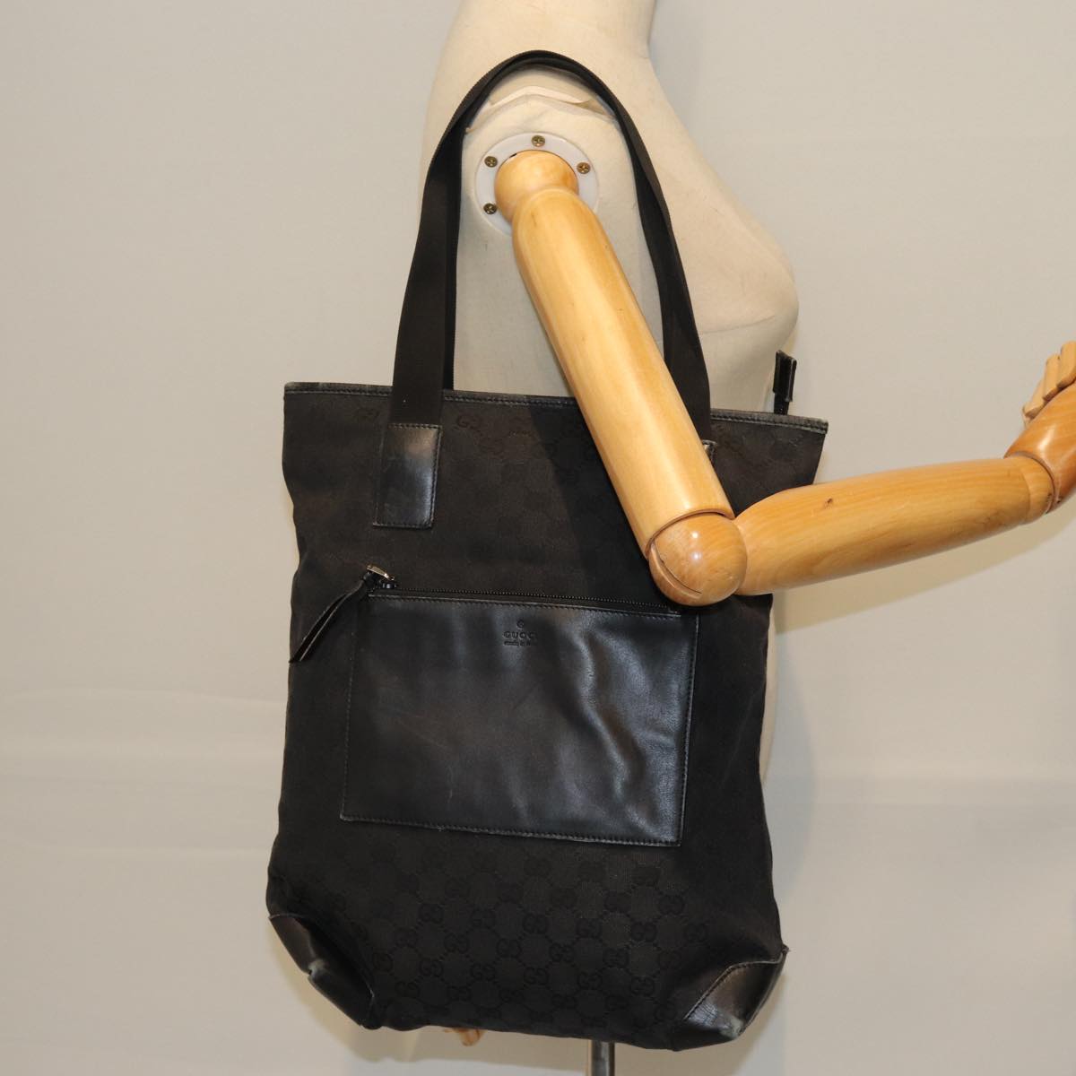 GUCCI GG Canvas Tote Bag Black 28892 yk12685