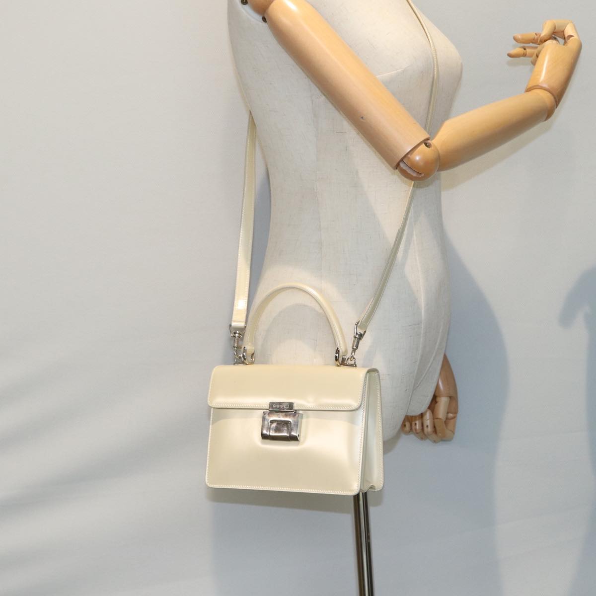 GUCCI Hand Bag Enamel 2way Beige yk12770