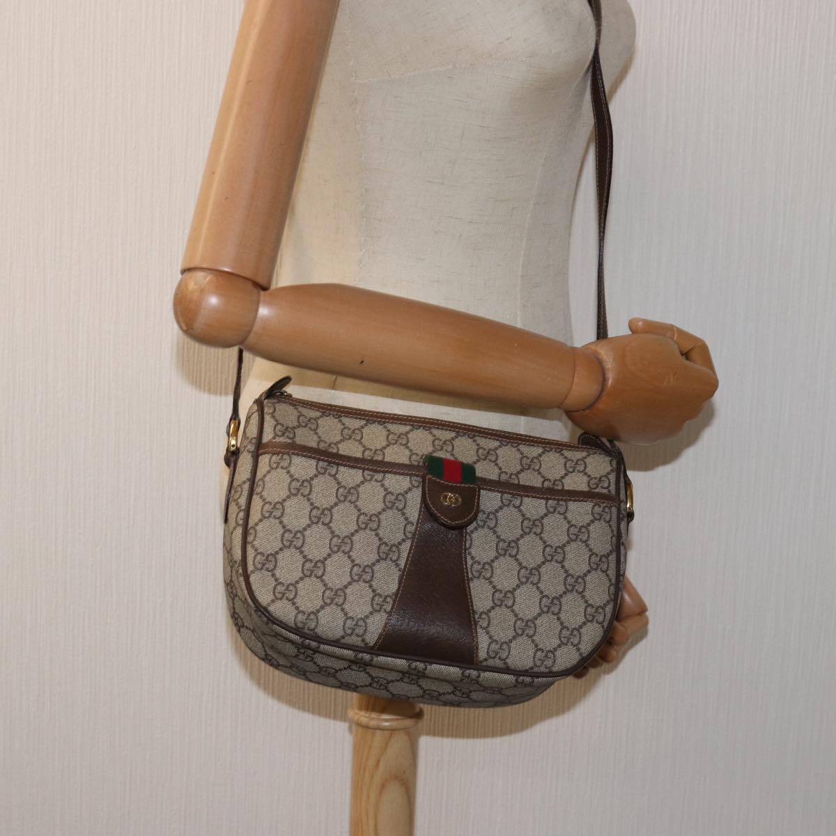 GUCCI GG Supreme Web Sherry Line Shoulder Bag Beige Red 001 123 yk12792