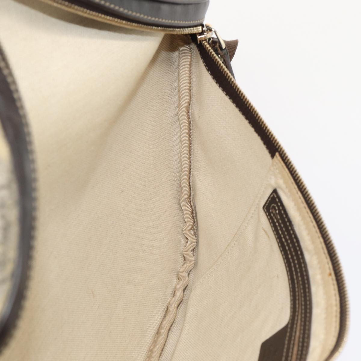 GUCCI GG Supreme Body Bag PVC Leather Beige yk13302