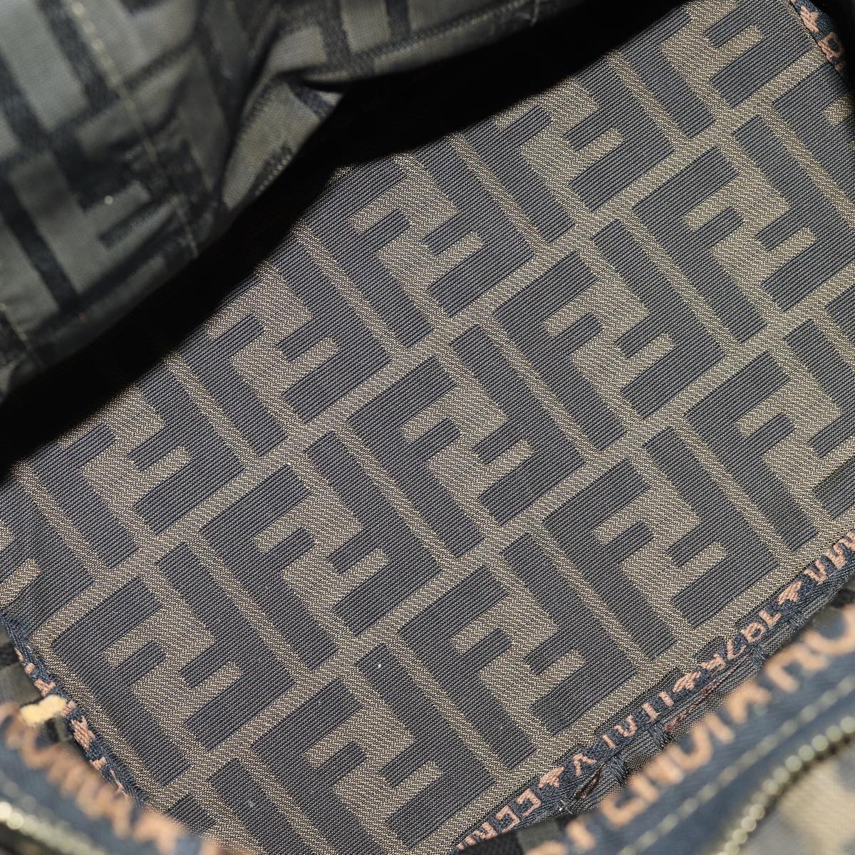 FENDI Zucca Canvas Hand Bag Brown Black yk14062