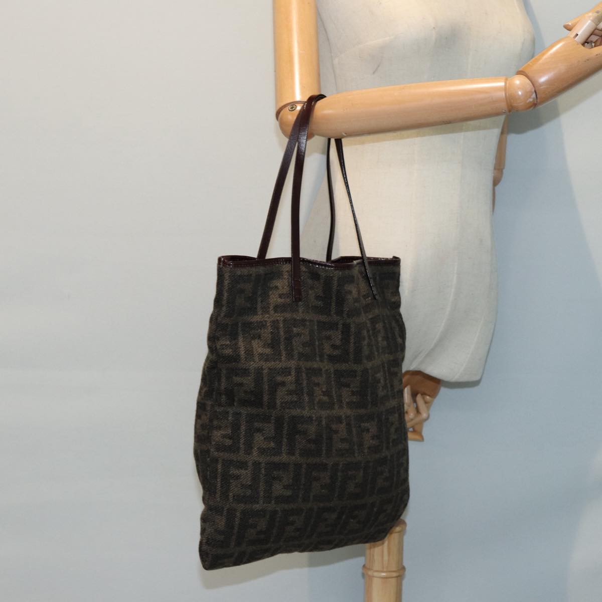 FENDI Zucca Canvas Tote Bag Wool Brown Black Silver yk14162