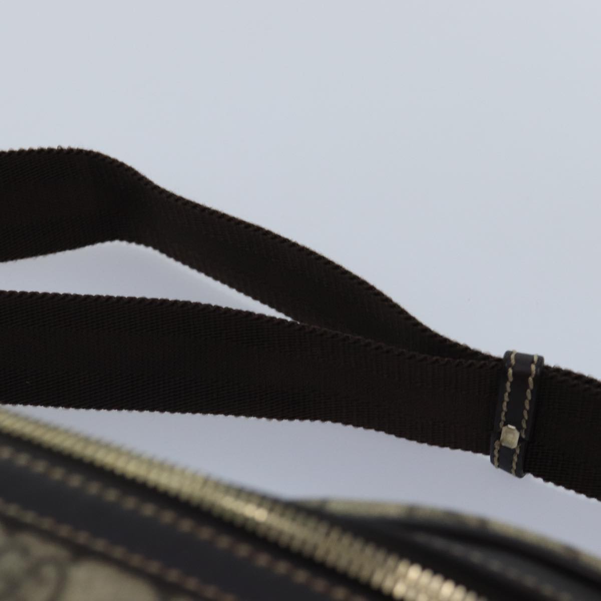 GUCCI GG Supreme Body Bag PVC Leather Beige Gold yk14624