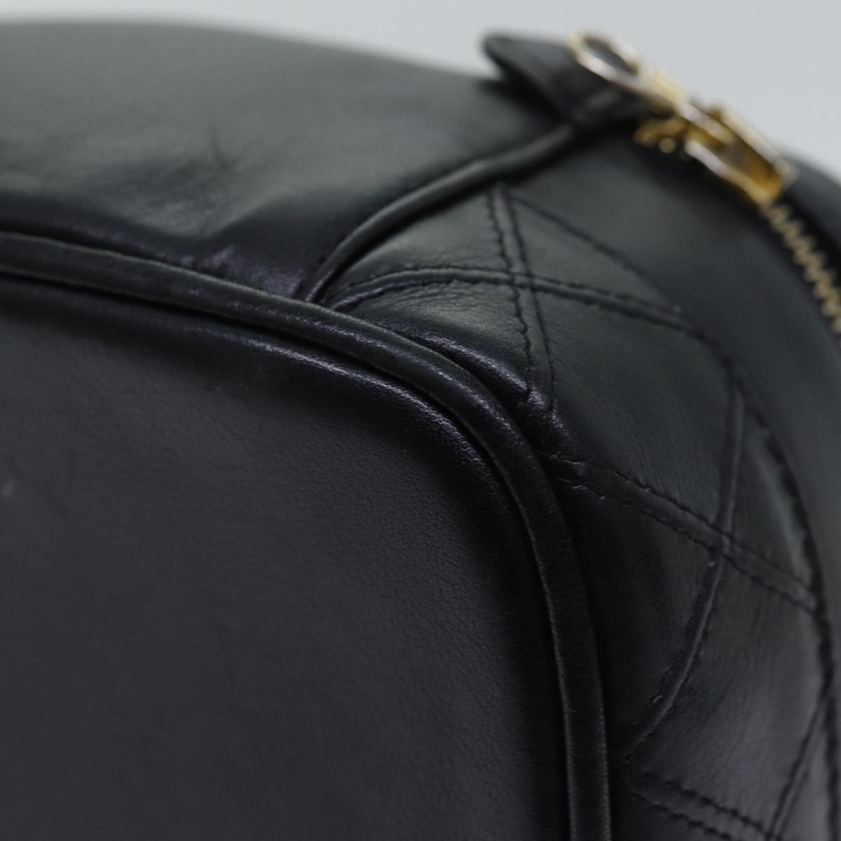 CHANEL Vanity Bicolore Pouch Leather Black Gold CC yk15250