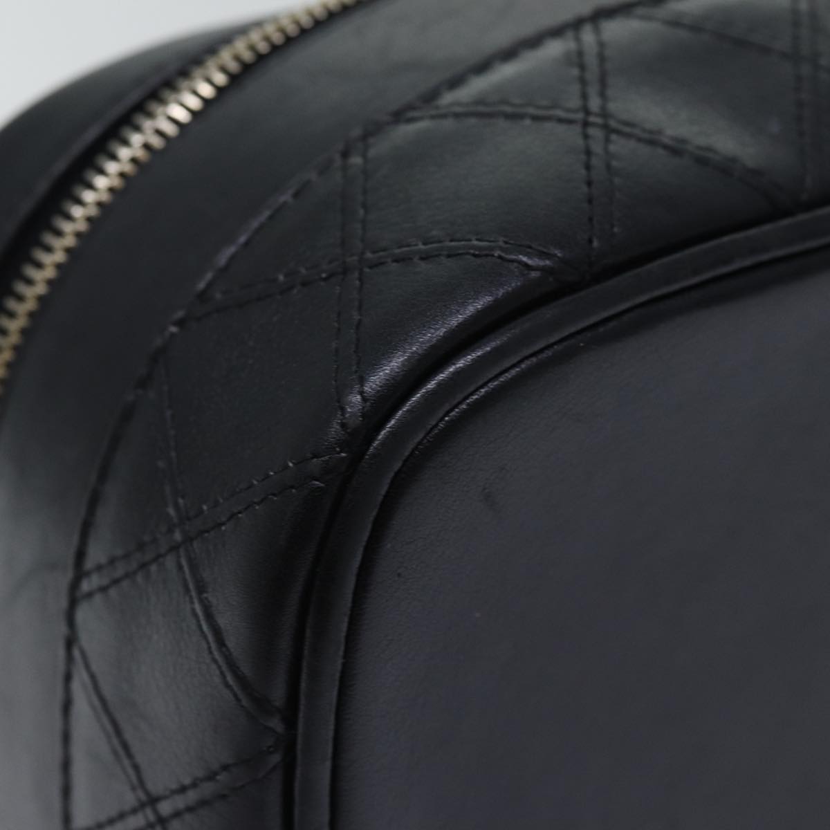 CHANEL Vanity Bicolore Pouch Leather Black Gold CC yk15250
